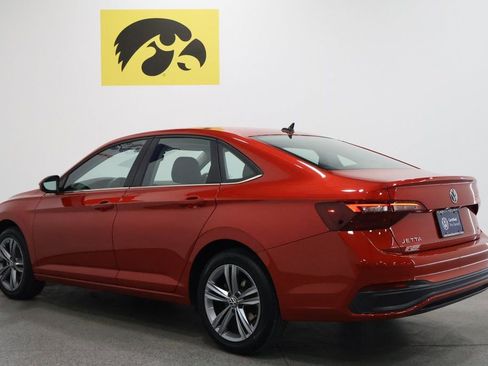 Certified 2023 Volkswagen Jetta SE image 8