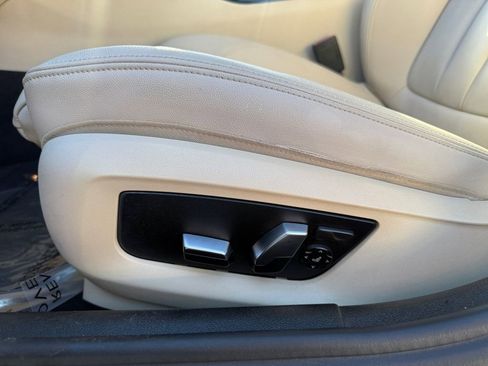 Used 2018 BMW 530i w/ Premium Package image 10