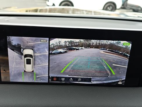 New 2025 Nissan Armada SL image 24