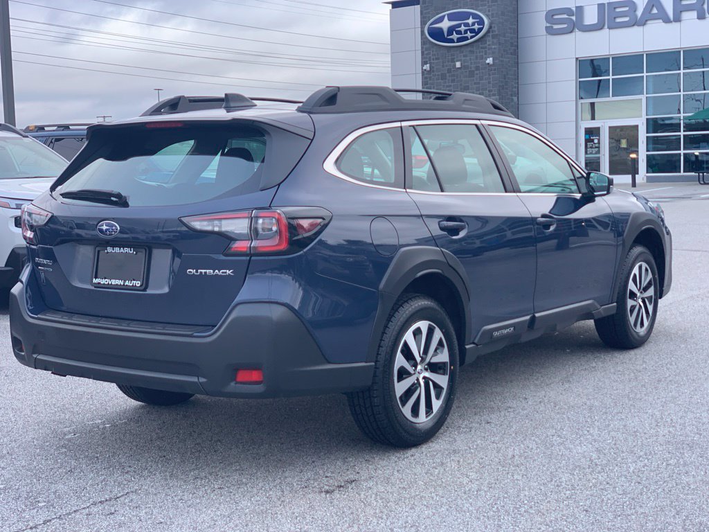 Used 2024 Subaru Outback AWD/4WD image 8