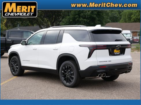 New 2026 Chevrolet Traverse LT w/ Midnight/Sport Edition image 2
