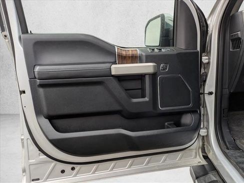 Used 2019 Ford F150 Lariat w/ Equipment Group 502A Luxury image 10