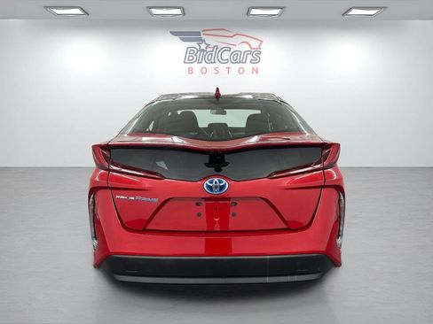 Used 2021 Toyota Prius Prime LE FWD image 5