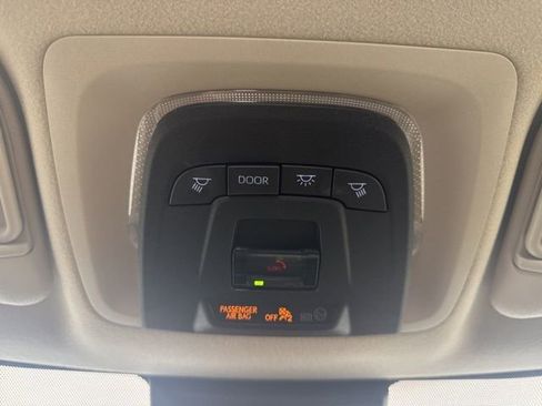 Used 2025 Toyota Corolla LE FWD image 14