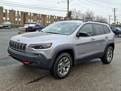 Used 2022 Jeep Cherokee Trailhawk w/ Premium Leather Package image 3