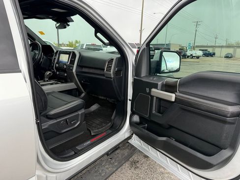 Used 2019 Ford F150 Raptor w/ Equipment Group 802A Luxury AWD/4WD image 30
