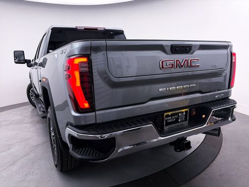 Used 2024 GMC Sierra 2500 SLT w/ Max Trailering Package image 4