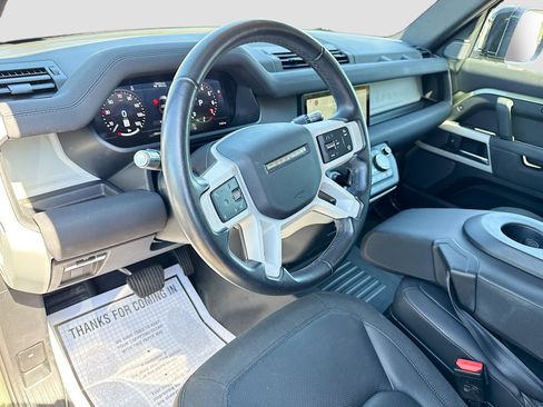 Used 2021 Land Rover Defender 90 First Edition image 26