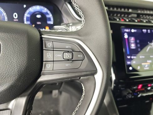 New 2025 Jeep Grand Cherokee 4WD image 18