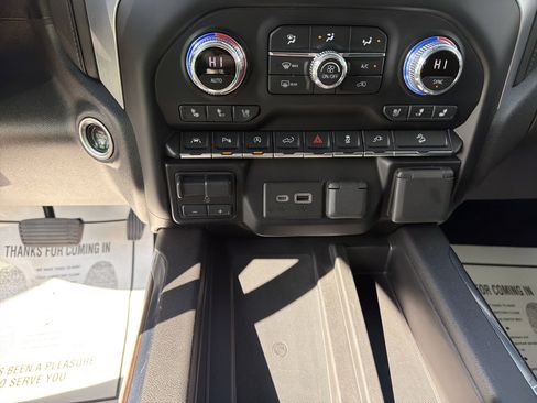 Used 2021 GMC Sierra 1500 SLT w/ SLT Premium Plus Package AWD/4WD image 24