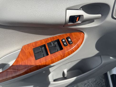 Used 2009 Toyota Corolla XLE image 18