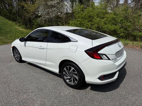 Used 2019 Honda Civic LX image 8