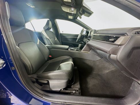 Used 2025 Toyota Camry SE w/ Convenience Package FWD image 29