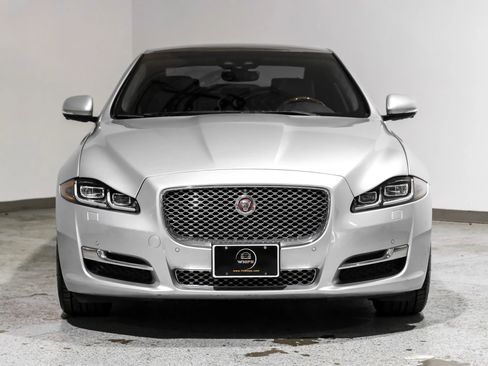 Used 2019 Jaguar XJ L Portfolio image 5