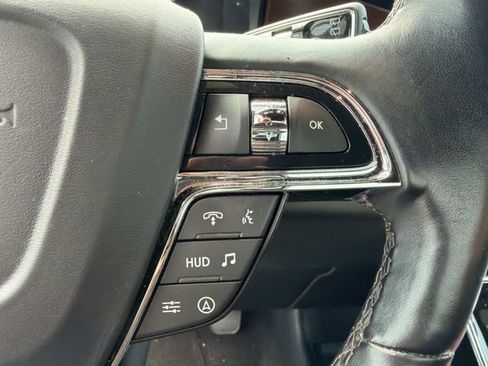 Certified 2023 Lincoln Navigator Reserve AWD/4WD image 28