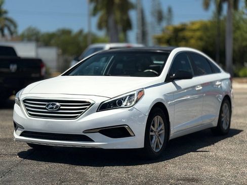 Used 2016 Hyundai Sonata SE w/ Cargo Package FWD image 1