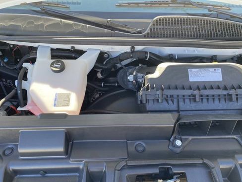 Used 2024 GMC Savana 2500 w/ Driver Convenience Package image 22