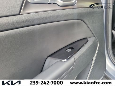 Certified 2023 Kia Sportage EX FWD image 13
