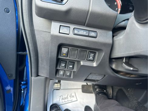 Used 2025 Nissan Frontier PRO-4X w/ Pro Premium Package image 27