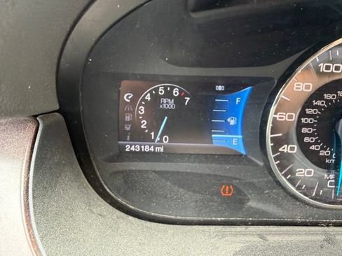 Used 2011 Ford Edge Limited FWD image 13