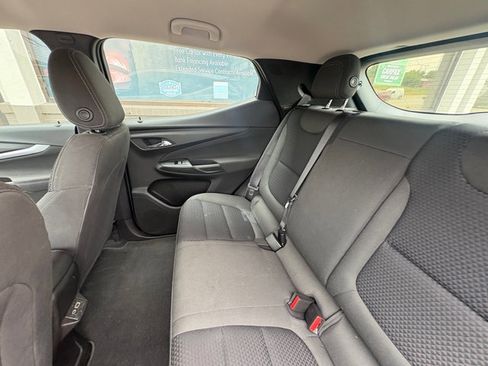 Used 2023 Chevrolet Bolt EUV LT FWD image 16
