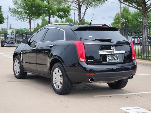 Used 2010 Cadillac SRX Luxury image 4