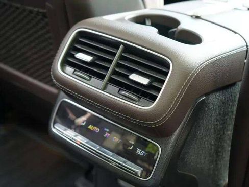 Used 2022 Mercedes-Benz GLS 450 4MATIC image 76