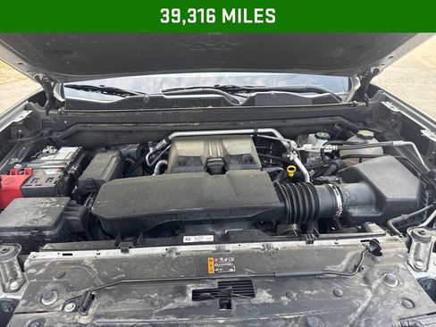 Used 2024 GMC Canyon AT4 w/ AT4 Premium Package AWD/4WD image 4