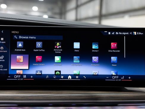 Used 2025 BMW i7 xDrive60 image 60