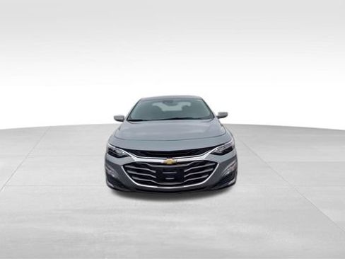 Used 2024 Chevrolet Malibu LT image 3