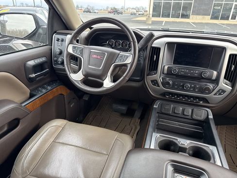 Used 2018 GMC Sierra 1500 SLT image 17