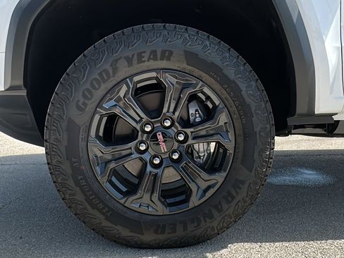 New 2025 GMC Canyon Elevation w/ Convenience Package RWD image 22