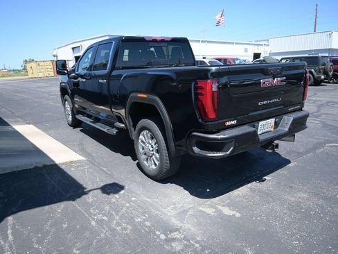Used 2024 GMC Sierra 3500 Denali w/ Technology Package AWD/4WD image 12
