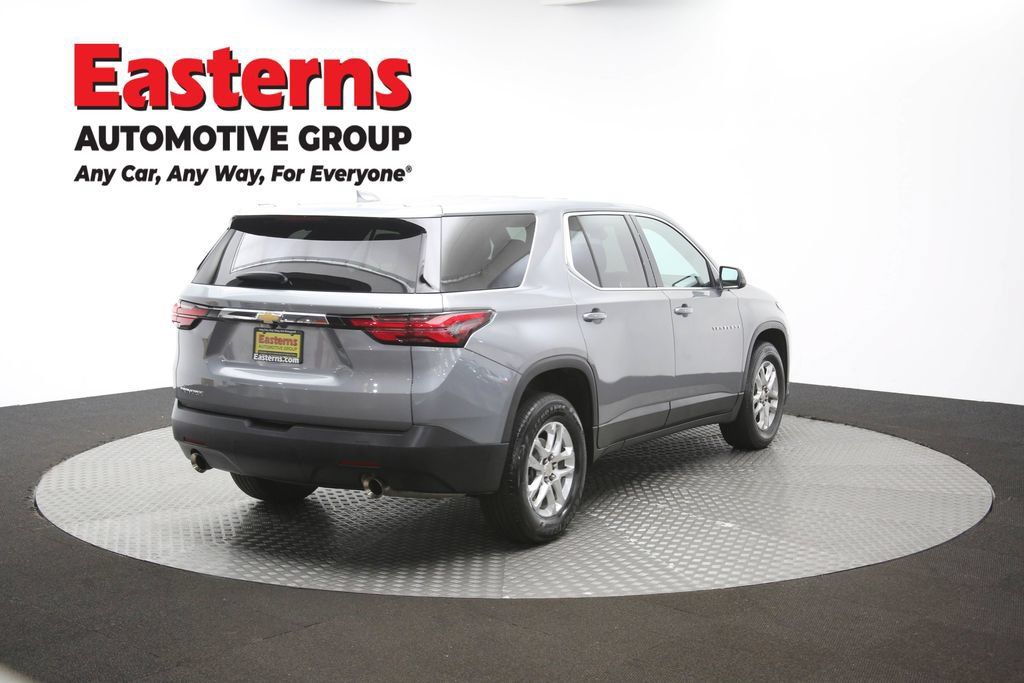 Used 2023 Chevrolet Traverse LS FWD image 39