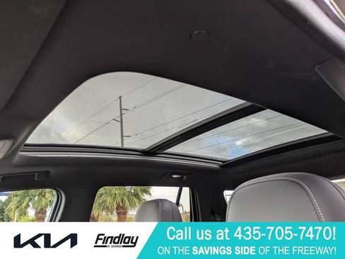 Used 2025 GMC Terrain Elevation w/ Elevation Premium Package AWD/4WD image 18