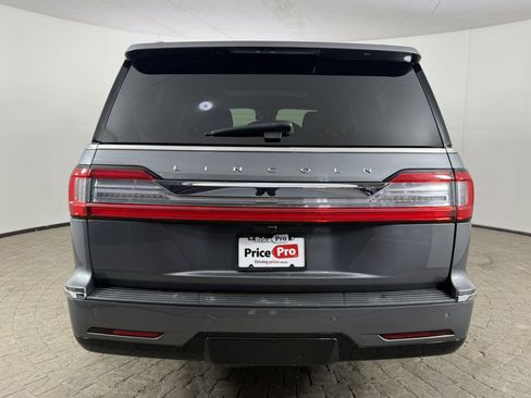 Used 2021 Lincoln Navigator L Reserve w/ Luxury Package AWD/4WD image 6