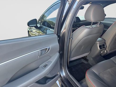 Used 2021 Hyundai Sonata SEL Plus FWD image 14
