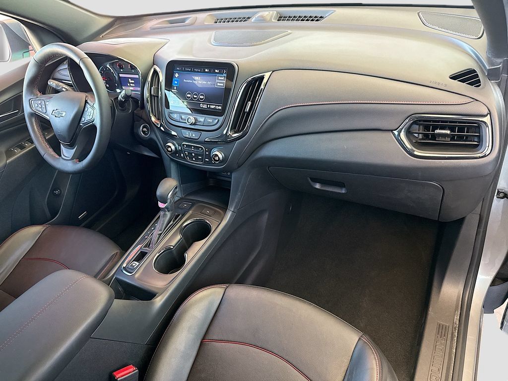 Used 2023 Chevrolet Equinox RS w/ RS Leather Package AWD/4WD image 17