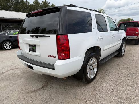 Used 2007 GMC Yukon SLT w/ SLT Preferred Equipment Group image 4