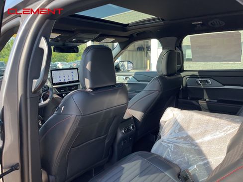 New 2025 Ford Explorer ST-Line w/ Premium Package image 40