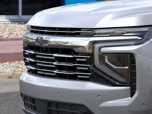 New 2026 Chevrolet Suburban Premier image 63