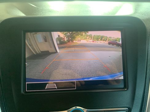 Used 2024 Chevrolet Equinox LS FWD image 22