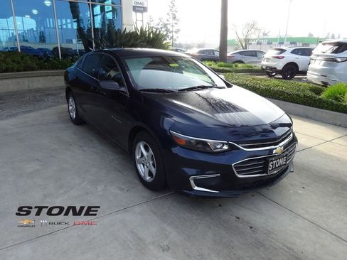 Used 2018 Chevrolet Malibu LS image 1