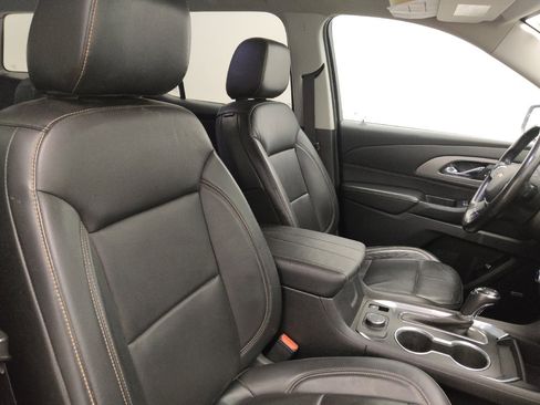 Used 2018 Chevrolet Traverse LT image 21