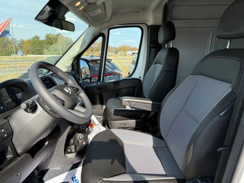 New 2025 RAM ProMaster 3500 w/ Convenience Group image 7
