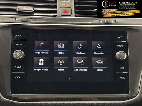 Used 2022 Volkswagen Tiguan SE image 39