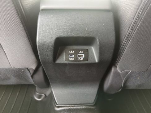 Used 2026 Subaru Crosstrek 2.5i Premium AWD/4WD image 29