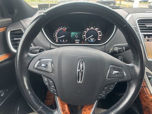 Used 2016 Lincoln MKX Reserve w/ Climate Package AWD/4WD image 5