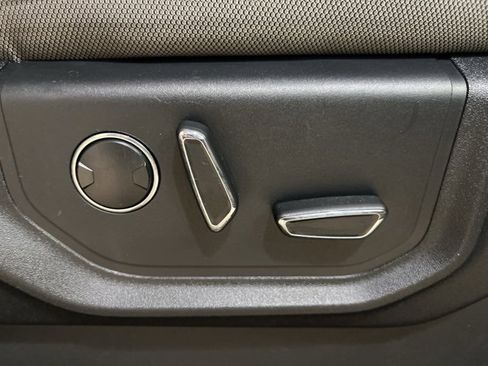 Used 2015 Ford F150 XLT w/ Equipment Group 302A Luxury image 19