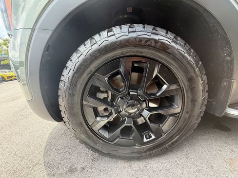 Used 2025 Kia Telluride SX Prestige X-Pro AWD/4WD image 9